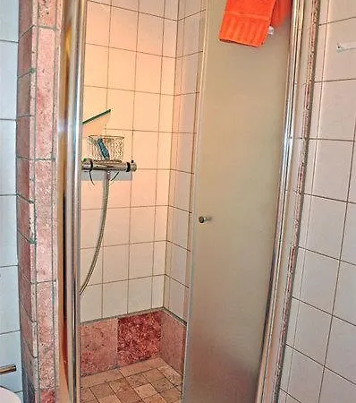 Untergoehren See 8