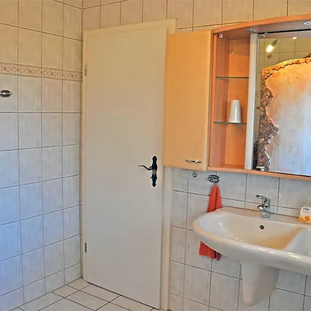 Holiday home Untergoehren See 8 *