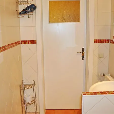 Untergoehren See 8 *
